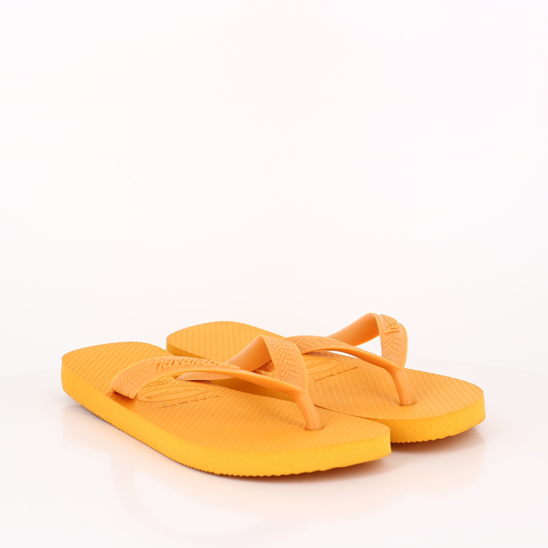 Havaianas sales top orange